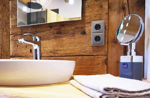 Hohenreuth Apartamento | Pure relaxation in the Almbach vacation apartment: enjoyment of nature and coziness combined