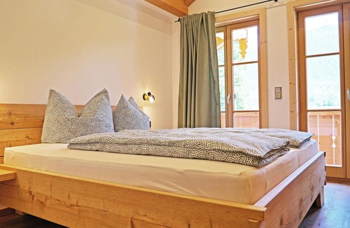 Hohenreuth Apartamento | Pure relaxation in the Almbach vacation apartment: enjoyment of nature and coziness combined