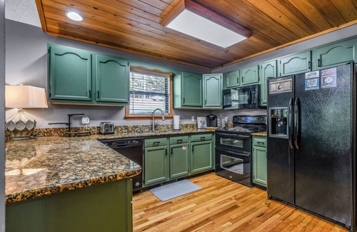 Sevierville Cabina | Pure & Simple