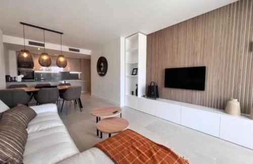 Puerto de la Duquesa Apartamento | Pure South Manilva Modern 3 beds apartment with seaviews