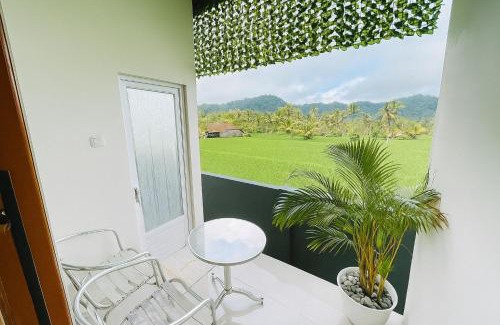 Selat Casa | Puri Indah Inn Guest House