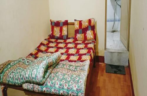 Guptkashi Cama Y Desayuno | Purohit Lodge B&B by StayApart