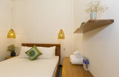 Hue City Centre Hotel | Purple Hue BnB Central Hub