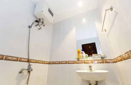 Hue City Centre Hotel | Purple Hue BnB Central Hub