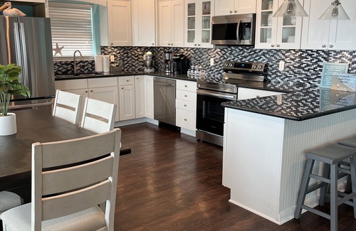 Surfside Beach Casa | PURPLE PELICAN - 30 seconds from the sand!!! Private Community Walkover