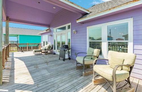 San Luis Beach Casa | Purple Paradise Beachy Fun Bay Beach Views