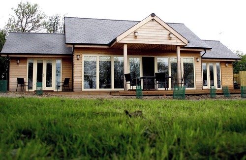 Longframlington Cabaña | Purpose built detached lodge tucked down a quiet lane and surrounded by stunning open countryside.