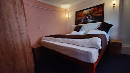 Nathuakhan Complejo | Pushpanjali The Orchid Resort