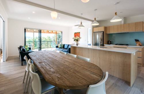 Surfdale Casa | PUTAKI BAY - KERERU VILLA | Sé mi invitado