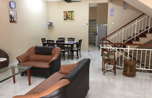 Bandar Puteri Puchong Casa | Puteri 6 Homestay Puchong