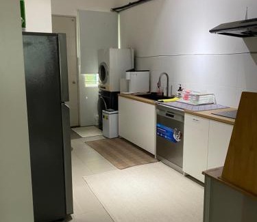 Batu Arang Casa | Puteri Elaisha Homestay
