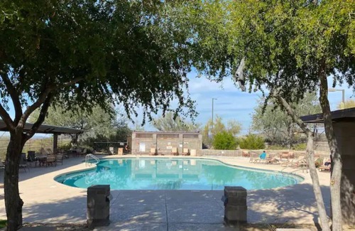 Tramonto Casa | Putting, Ping Pong, BBQ, Fire Pit,Pool in Tramanto