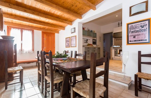 Putzu Idu Villa | Putzu Idu a 10 metros de la playa con 4 habitaciones y jardín para 10 personas. wifi