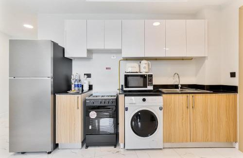 Jebel Ali Apartamento | PVH - Modern 1BR Near Metro - Alexis Tower