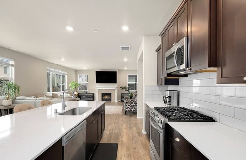 Puyallup Casa | PY2: Multigen Villa