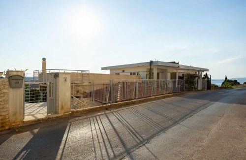 Pylos Apartamento | Pylos Sunset Retreat with Panoramic Sea Views
