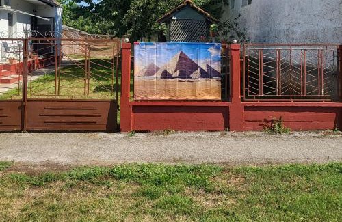Magyarboly Apartamento | Pyramids Piramis Vendeghaz