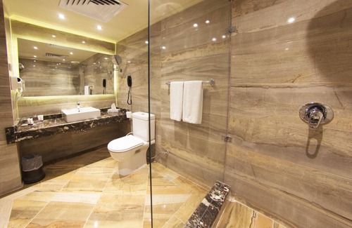 Al Duqqi Hotel | Pyramisa Suites Hotel Cairo