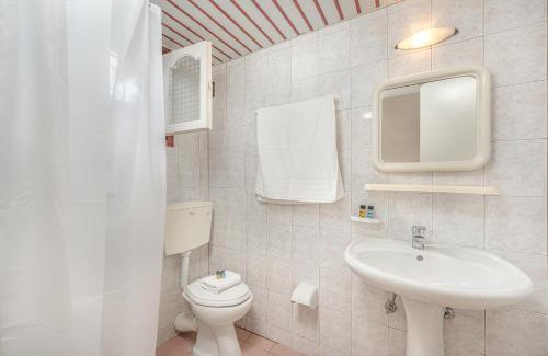 Vasilikos Apartamento | Pyrgaraki Studios and Apartments
