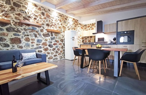 Agios Vasileios Villa | Nueva villa de lujo con increíbles vistas al mar, piscina privada, cerca de la playa y taberna