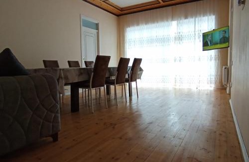 Gabala Villa | Qəbələnin mərkəzində 7 otaqlı ,dostlarınızla və ya ailənizlə istirahət etməniz üçün əla məkan