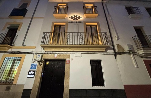 Distrito Centro-Casco-Antiguo Apartamento | Qazris Suites