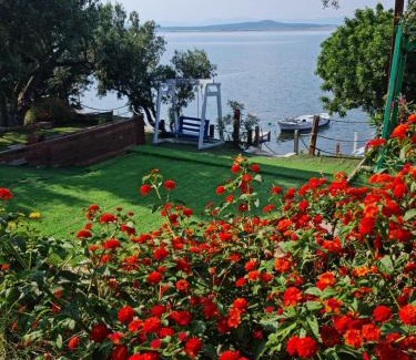 Ayvalik Hotel | QCUNDA OTEL