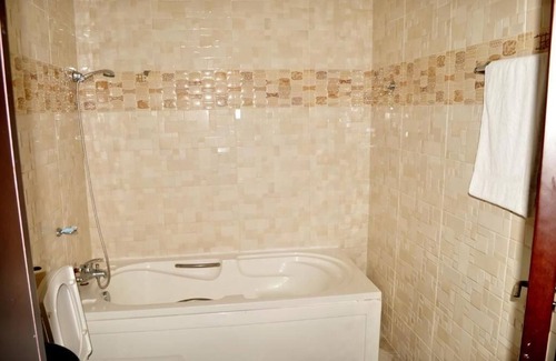 Jos Hotel | Qeesh Quintessential Apartments