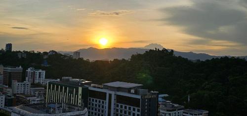 Downtown Kota Kinabalu Apartamento | Qilala DualView by The Shore