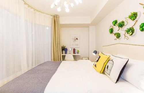 Pudong Apartamento | Qiya Luxury Apartment Lujiazui Beiyangjing Subway Station Branch