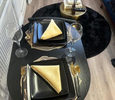 Brixton Apartamento | Qties Luxury Home