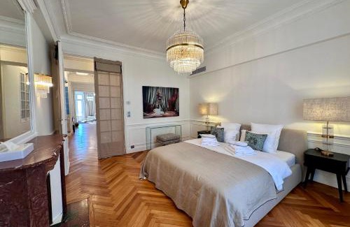 Old Town Apartamento | QUAI PROMENADE VIEW Balcony with breathtaking view