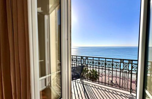 Old Town Apartamento | QUAI PROMENADE VIEW Balcony with breathtaking view