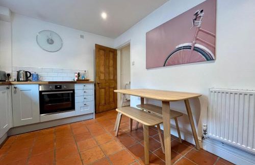 Cambridge City Centre Casa | Quaint 2 bed Cottage in the Heart of Cambridge