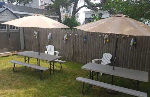 Old Orchard Beach Cabaña | Quaint 2 bedroom cottage across the street from the beach with private yard.