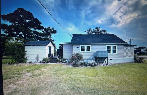 Swanquarter Casa | Quaint 3bedroom house in Swan Quarter with WiFi & AC. Close to public boat ramp.