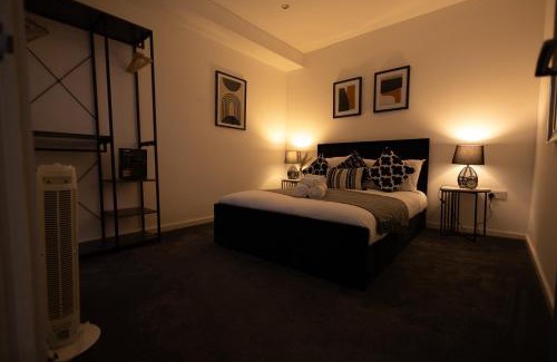 Watford Apartamento | Quaint 3BR l Market St Watford l Sleeps 8