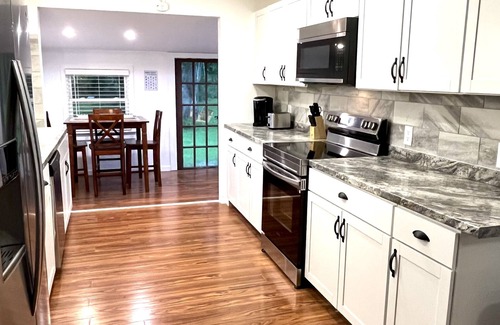 Fairfield Casa | Quaint 3BR Newly Renovated Pet-Friendly Private Home on 3 Acres 1hr to OBX