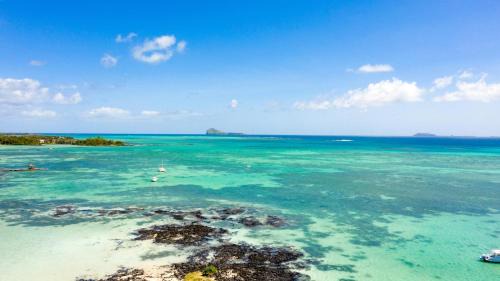Grand Gaube Villa | Quaint 4-bedroom Beach Villa in a fishing village