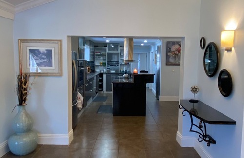 Gotha Casa | Quaint 4 Bedroom Farm House with Modern Vibe