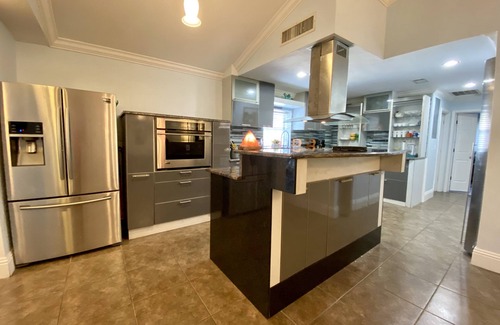 Gotha Casa | Quaint 4 Bedroom Farm House with Modern Vibe