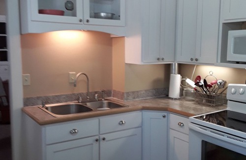 Deer Lodge Casa | Quaint and Comfortable