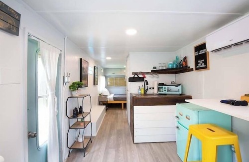 Franklin Park Casa | Quaint and Convenient Labor of Love