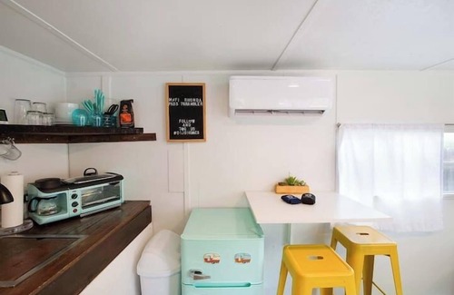 Franklin Park Casa | Quaint and Convenient Labor of Love