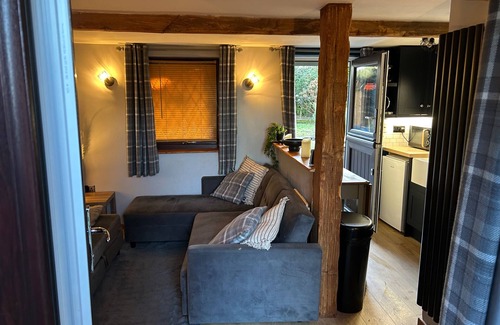 Bury Cabaña | Quaint and Cosy Cottage - Manchester