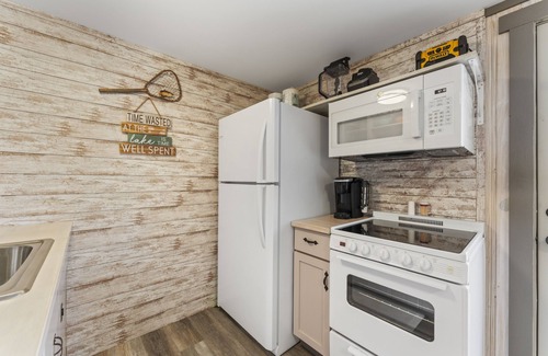 Kimberling City Cabina | Quaint and Cozy 2 bedroom cabin on Table Rock Lake!