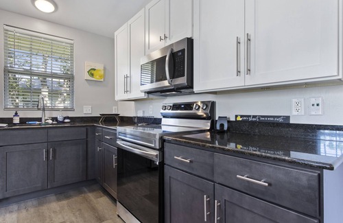 Gulf Hills Casa | Quaint and Cozy! Close to Downtown and the Beach!