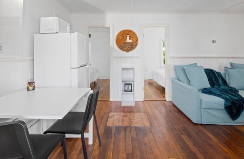 Provincetown Cabaña | Quaint Cape Cod Cottage - 5mins to the beach, Galleries and Provincetown fun!