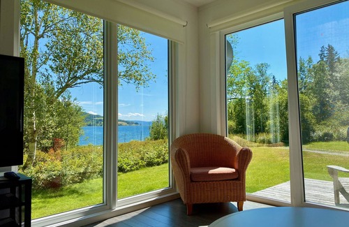 Baddeck Cabaña | Cottage costera pintoresca en un entorno tranquilo con vistas a la bahía de Baddeck