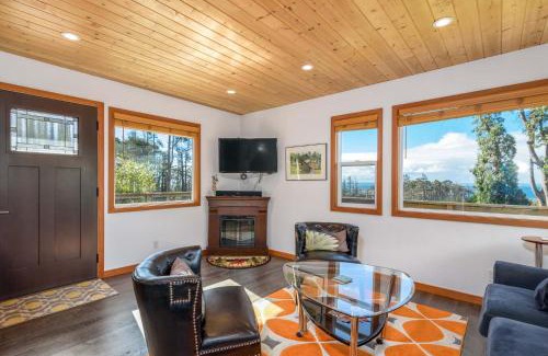 Gualala Casa | Quaint Cottage for 2 With Ocean Views